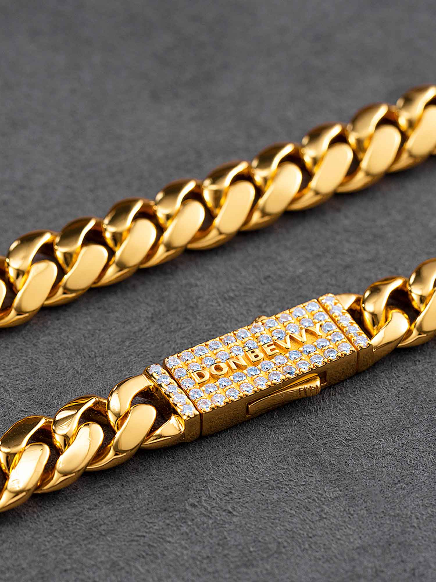 10mm S925 Miami Cuban Bracelet With Moissanite Clasp - Image 3