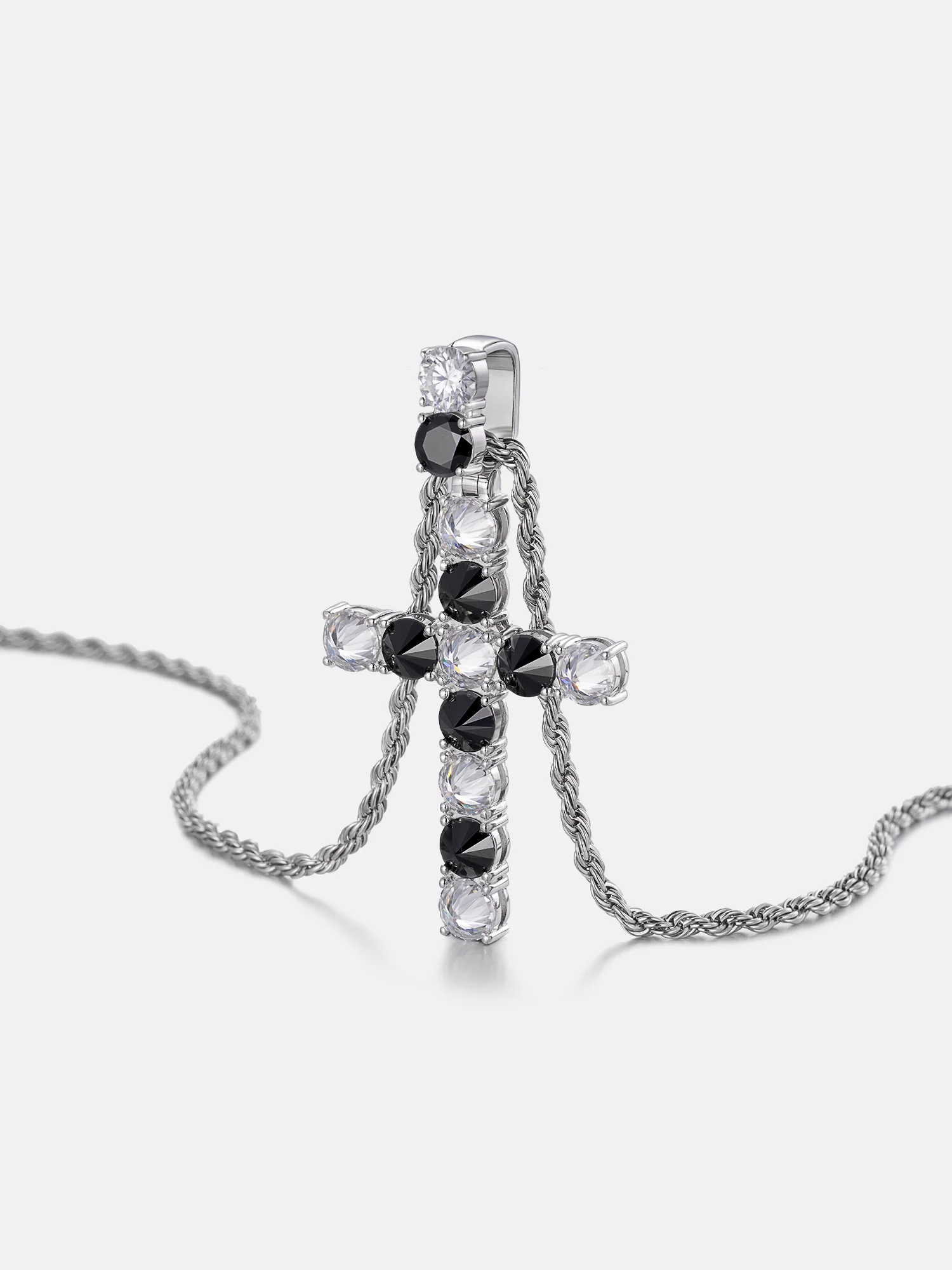 13CT Duo-Tone Reverse Set Moissanite Cross Pendant - Image 4
