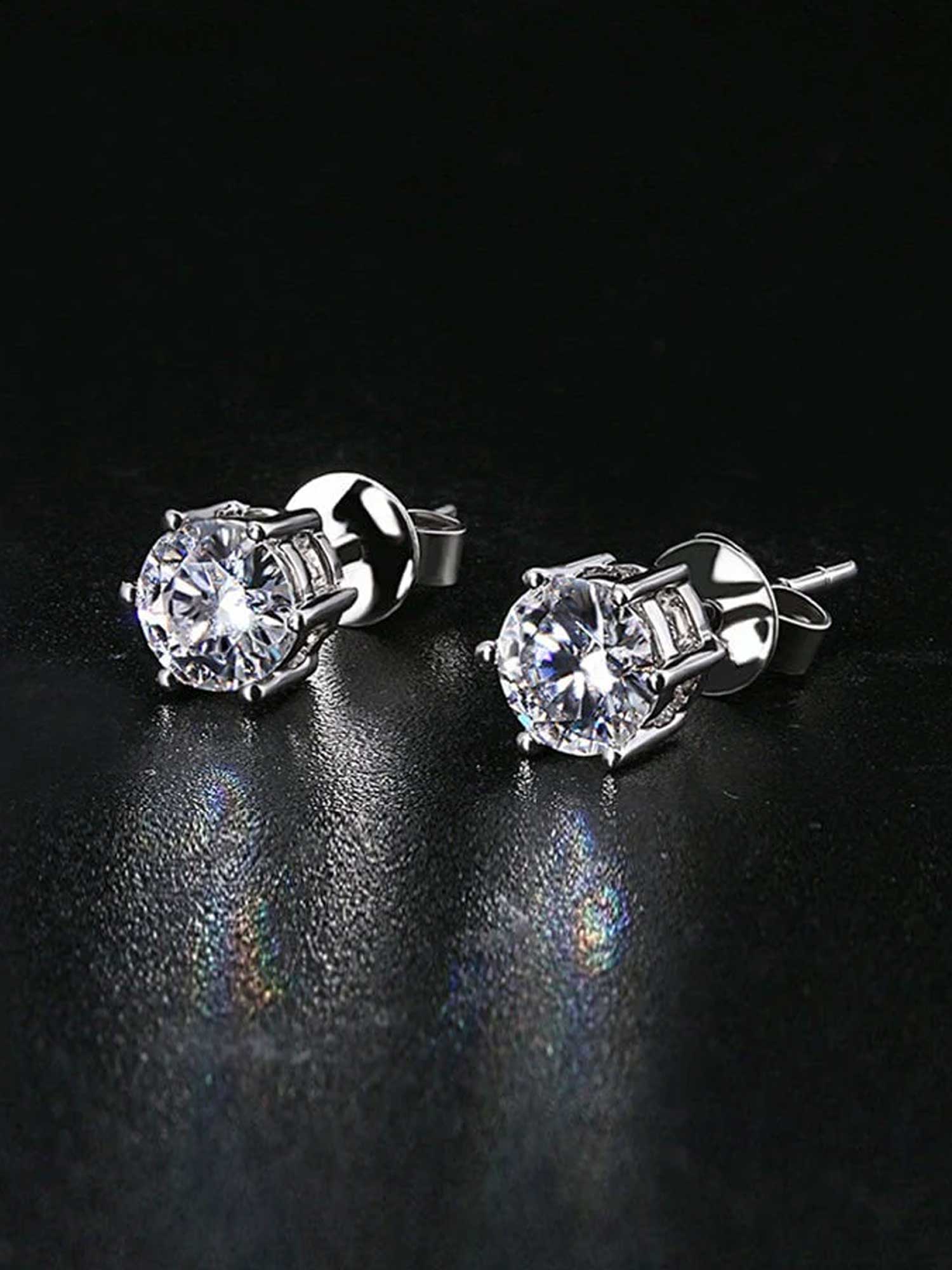 14K Solid Gold Round Cut Earring - Image 4