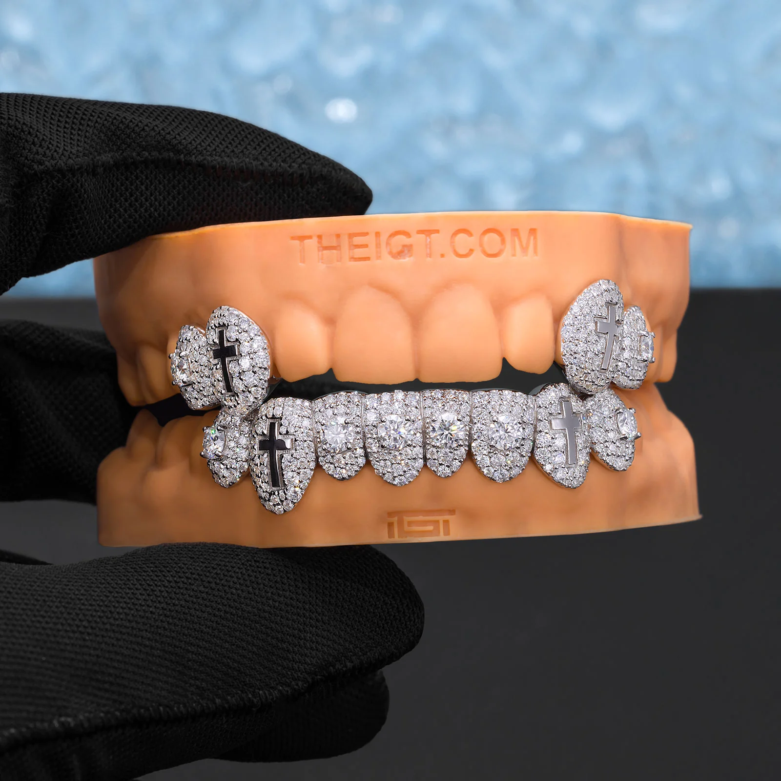 4-Tooth lced Fangs & Cross Grillz - Image 4