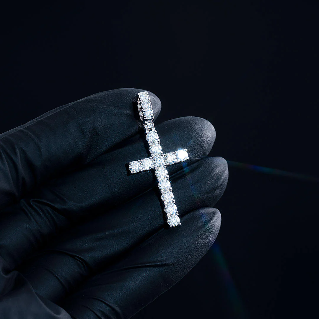 925 Sterling Silver Moissanite Cross Pendant 2.1ct - Image 6