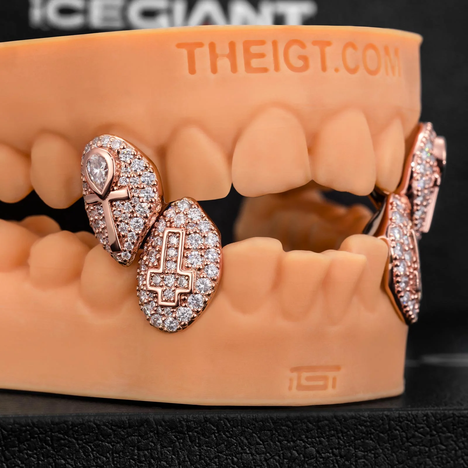 Ankh On Diamond Fangs Grillz - Image 5