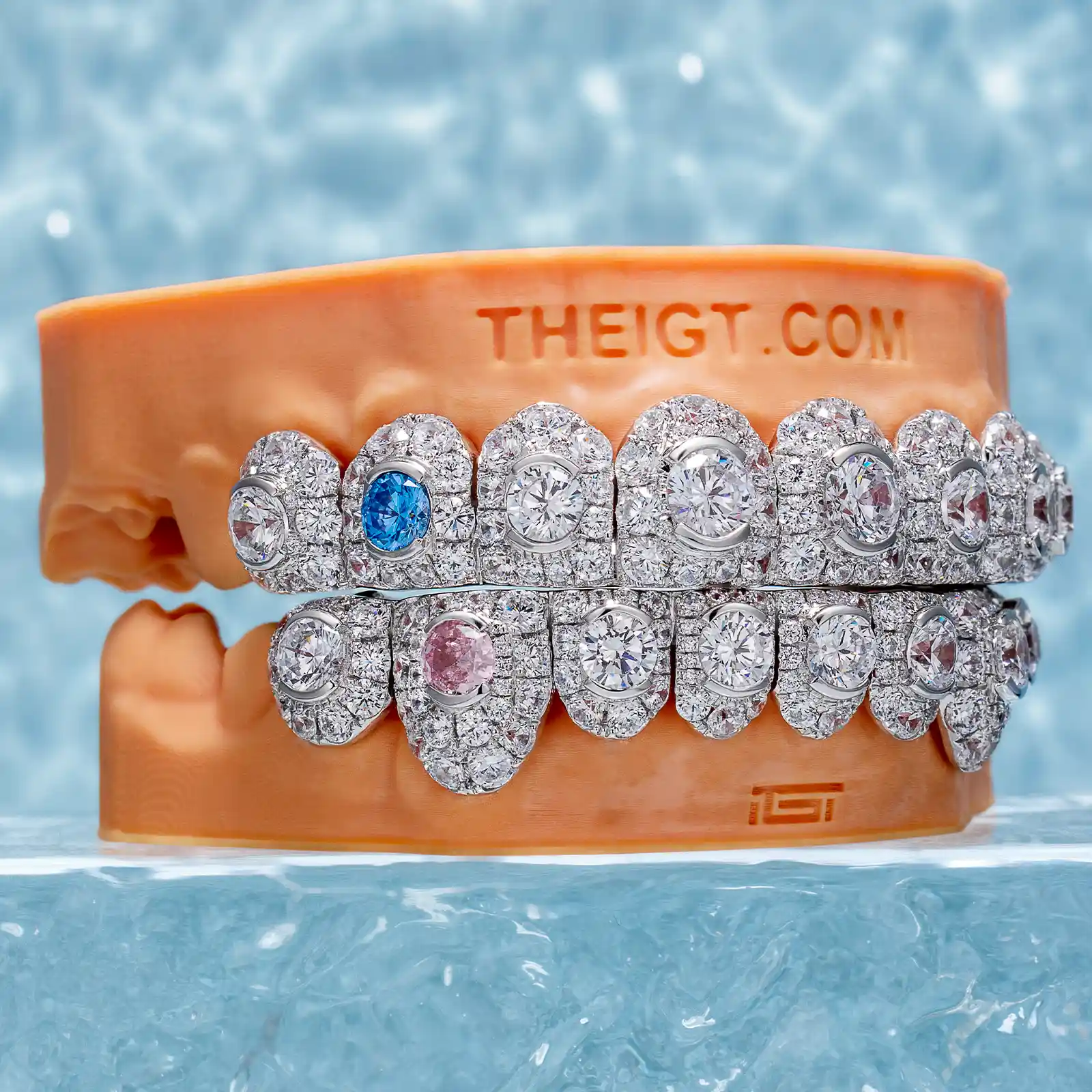 Big Pointer Set Round Cut Diamond Grillz - Image 4