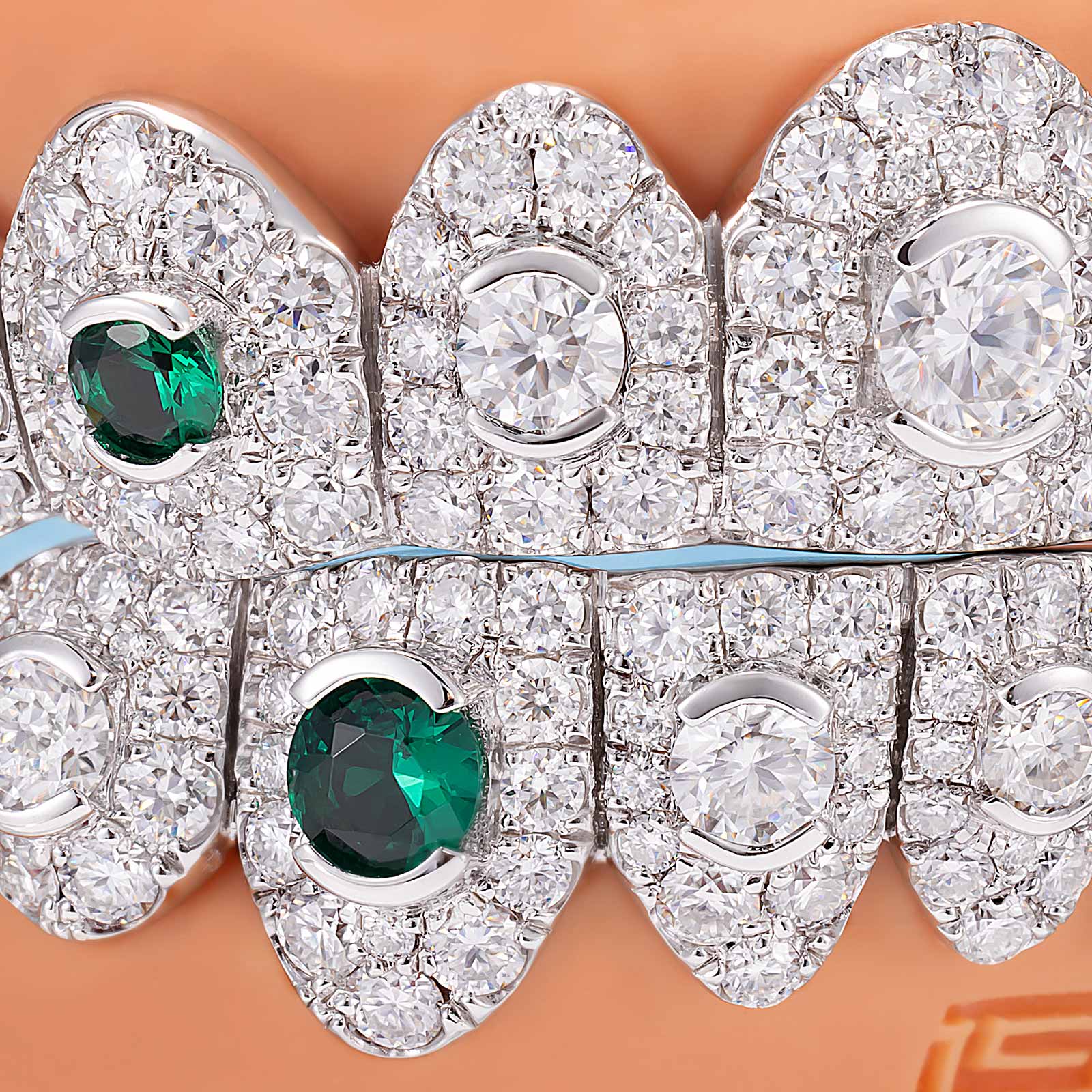 Big Pointer Set Round Cut Diamond Grillz - Image 6