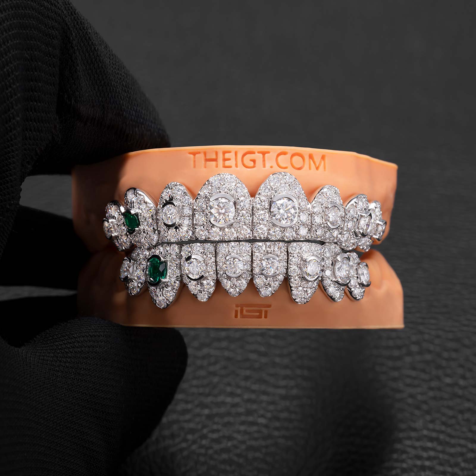 Big Pointer Set Round Cut Diamond Grillz - Image 8
