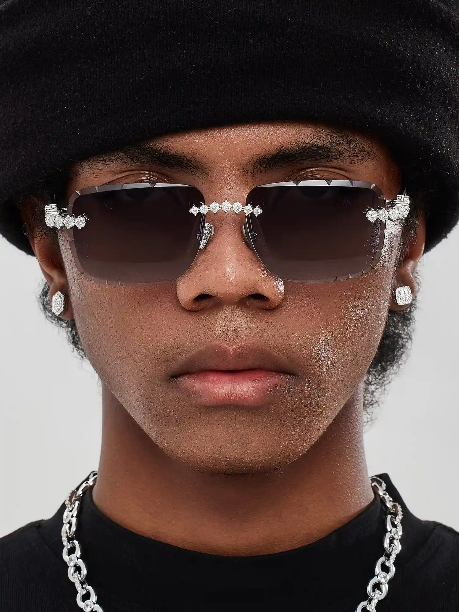 Classic Round Cut Moissanite Sunglasses - Image 10