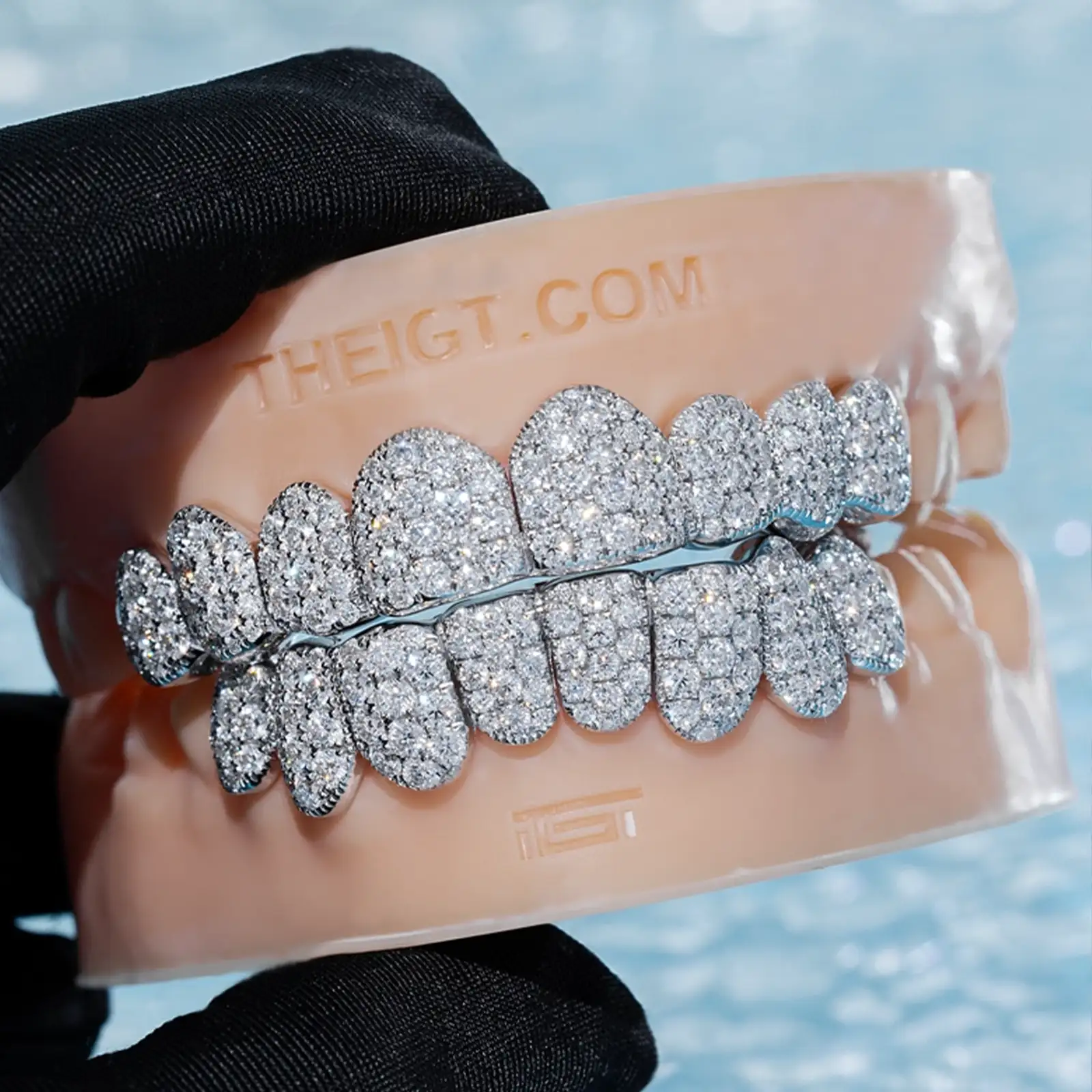 Custom Jumbo (6 Pointers) Moissanite Diamond Grillz - Image 4