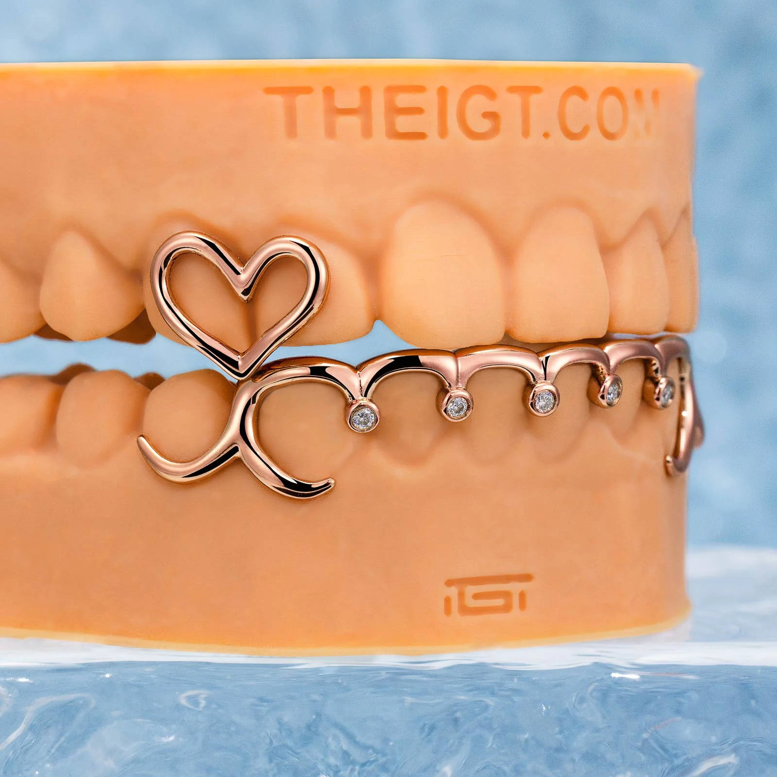 Diamond Heart & Wave Style Grillz - Image 3