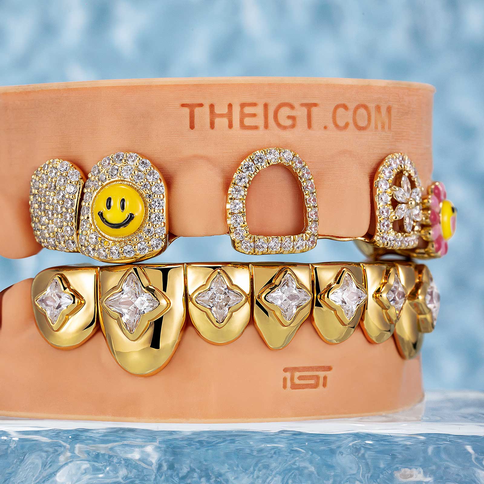 Diamond Smile Face And Sunflower Grillz - Image 5