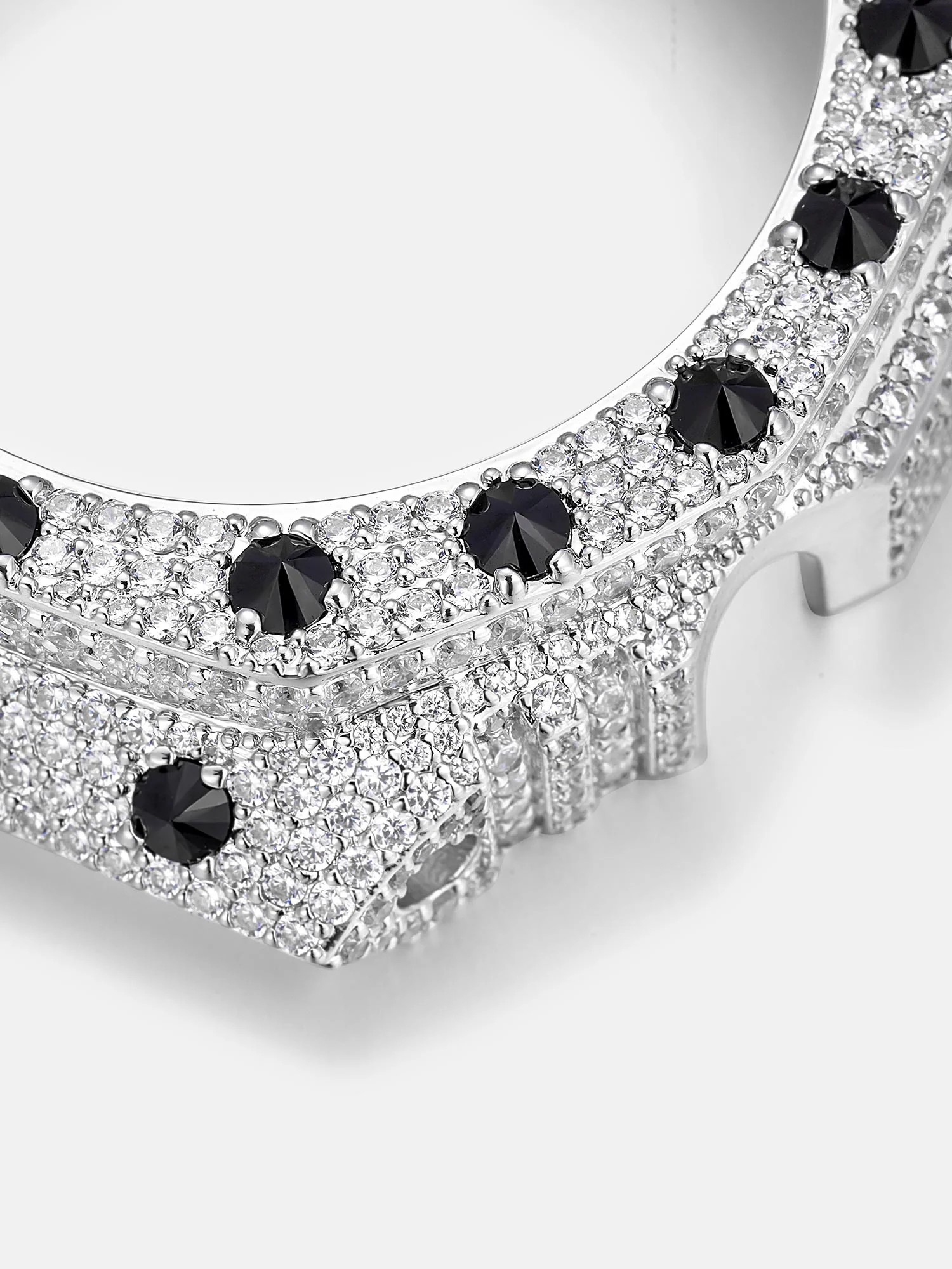 GA-2100 Reversed Black & Iced White Moissanite Case - Image 4