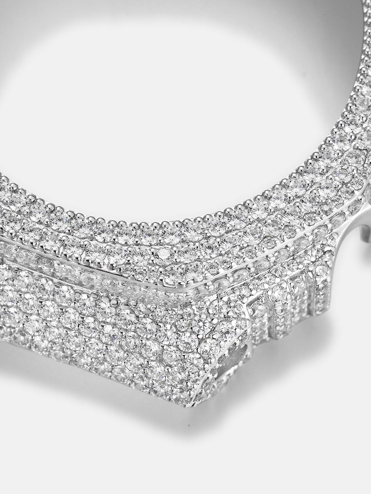 GM GBM 2100 Iced Out Moissanite Bezel - Image 5