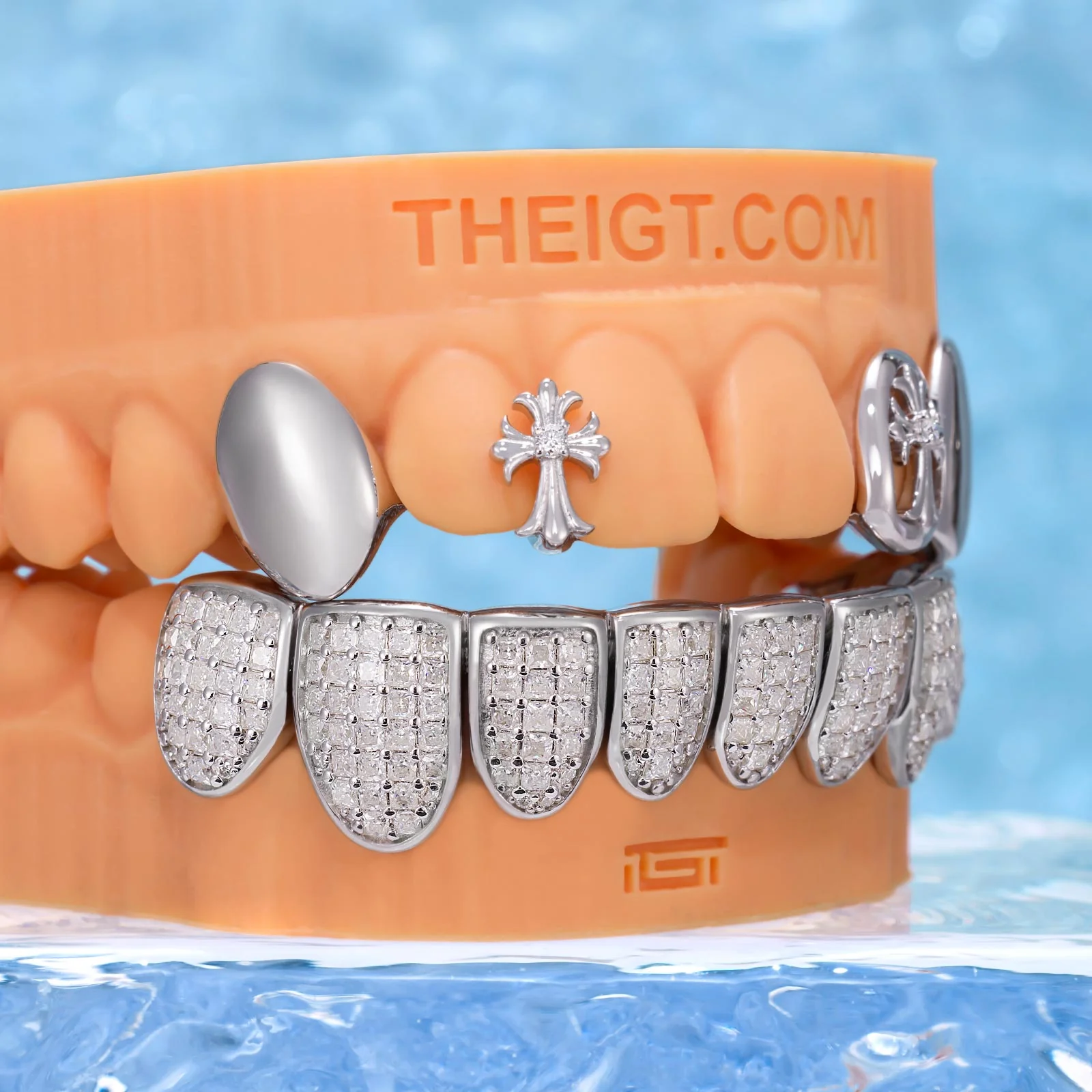 Gothic Cross & Full lce Grillz - Image 4