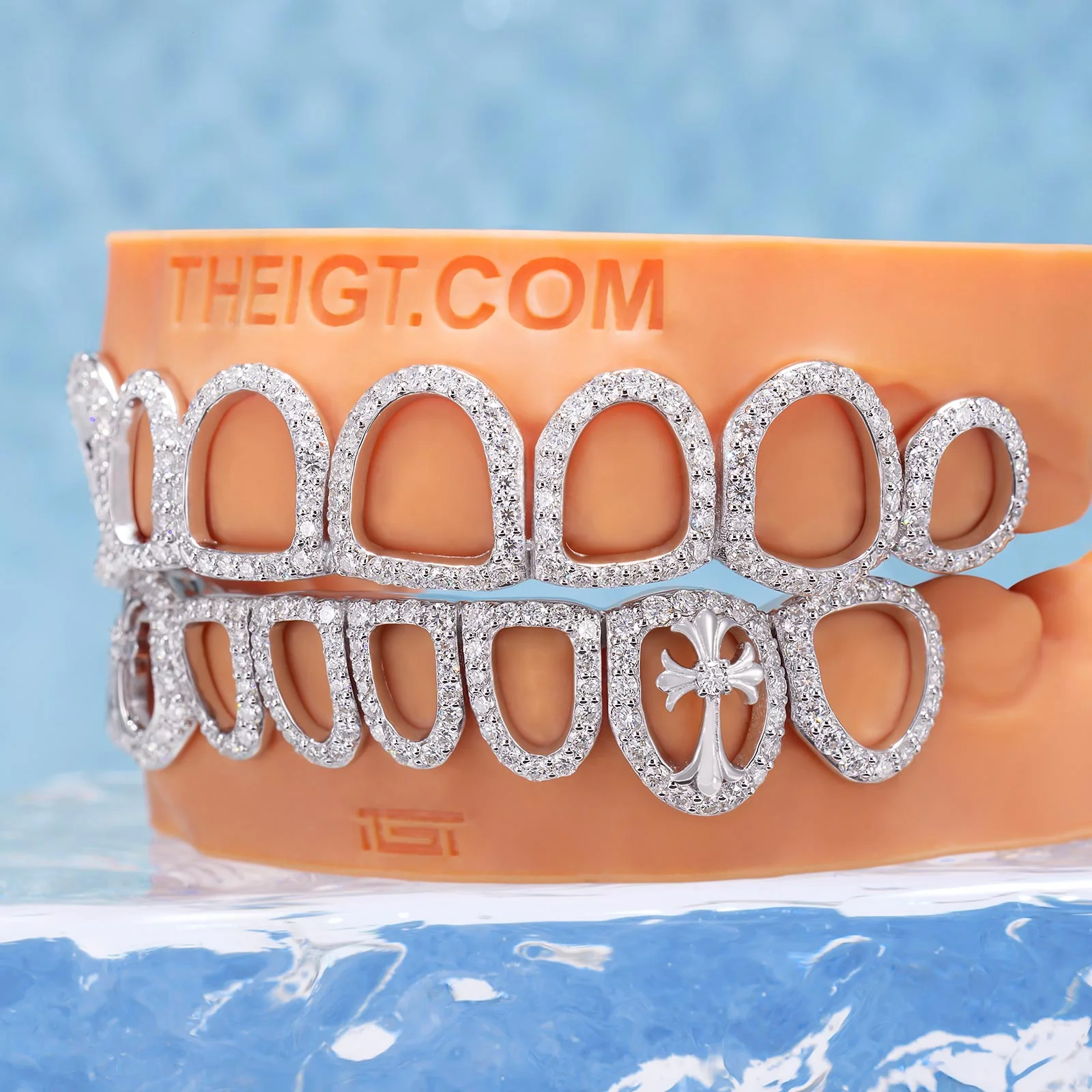 Iced-Out Cross Open-Face Grillz - Image 3