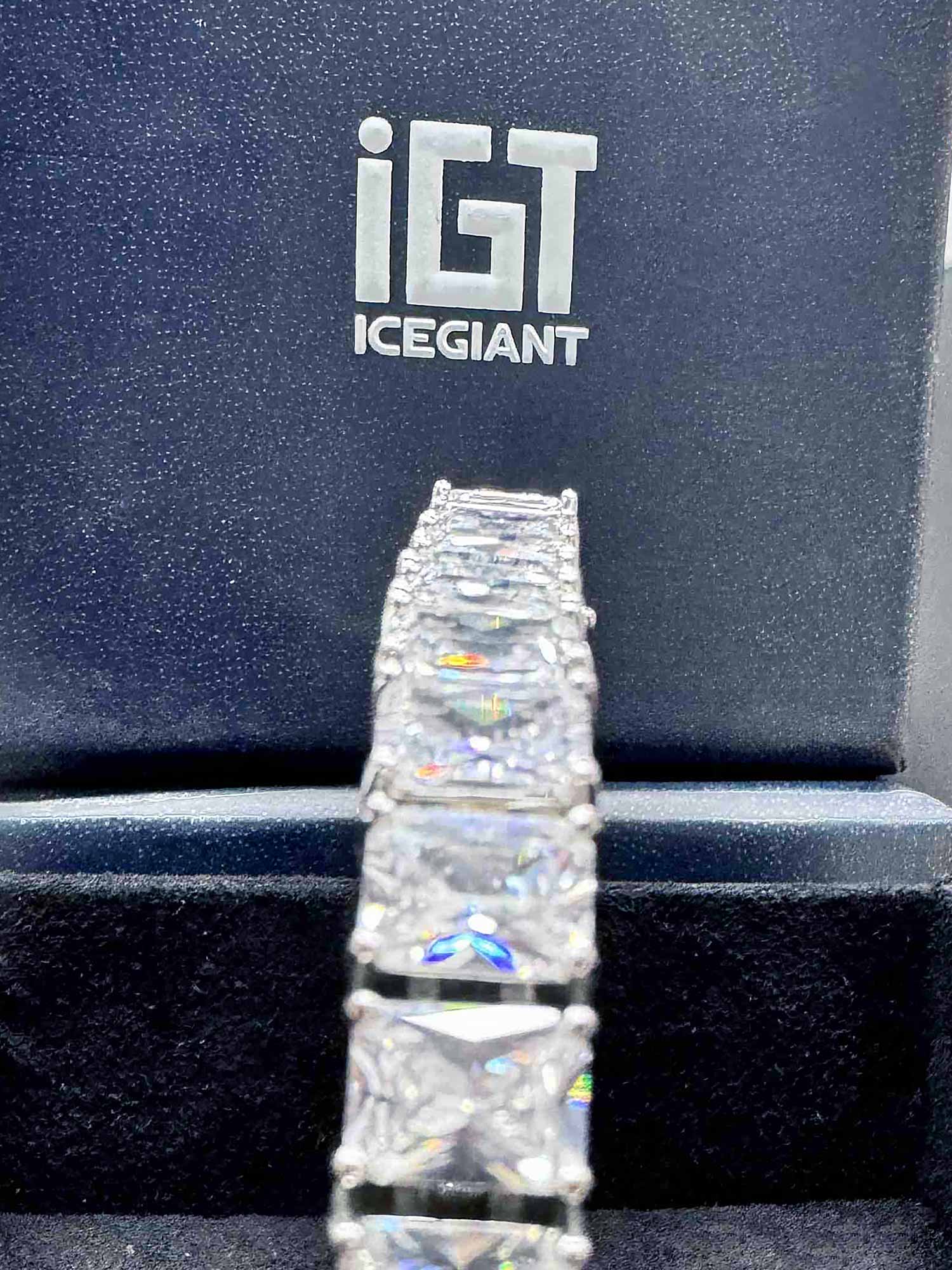 iGT ICEGIANT S925 Moissanite Emerald Cut Tennis Bracelet - Image 4