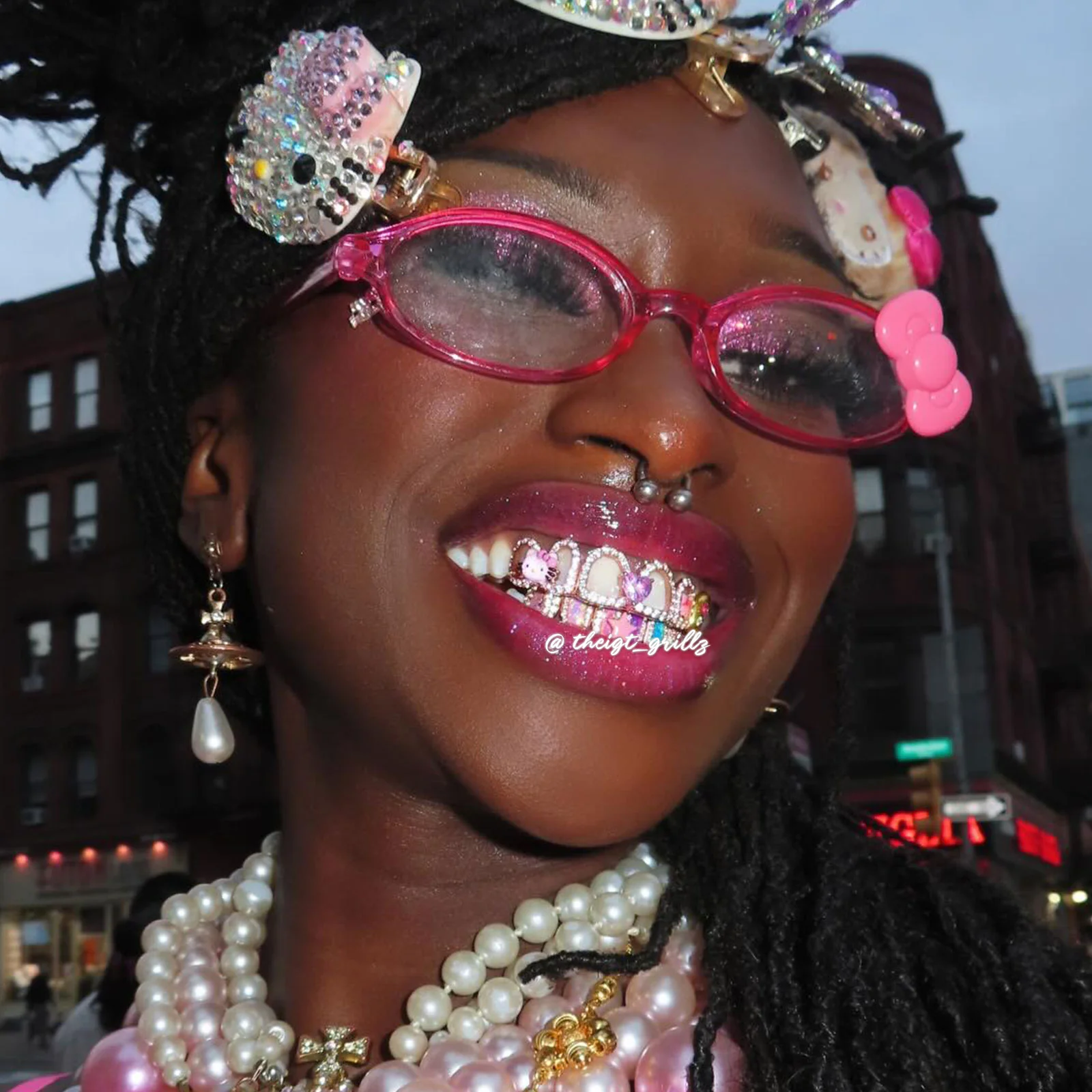Kawaii Opal Pink Heart & Ribbon Grillz - Image 10
