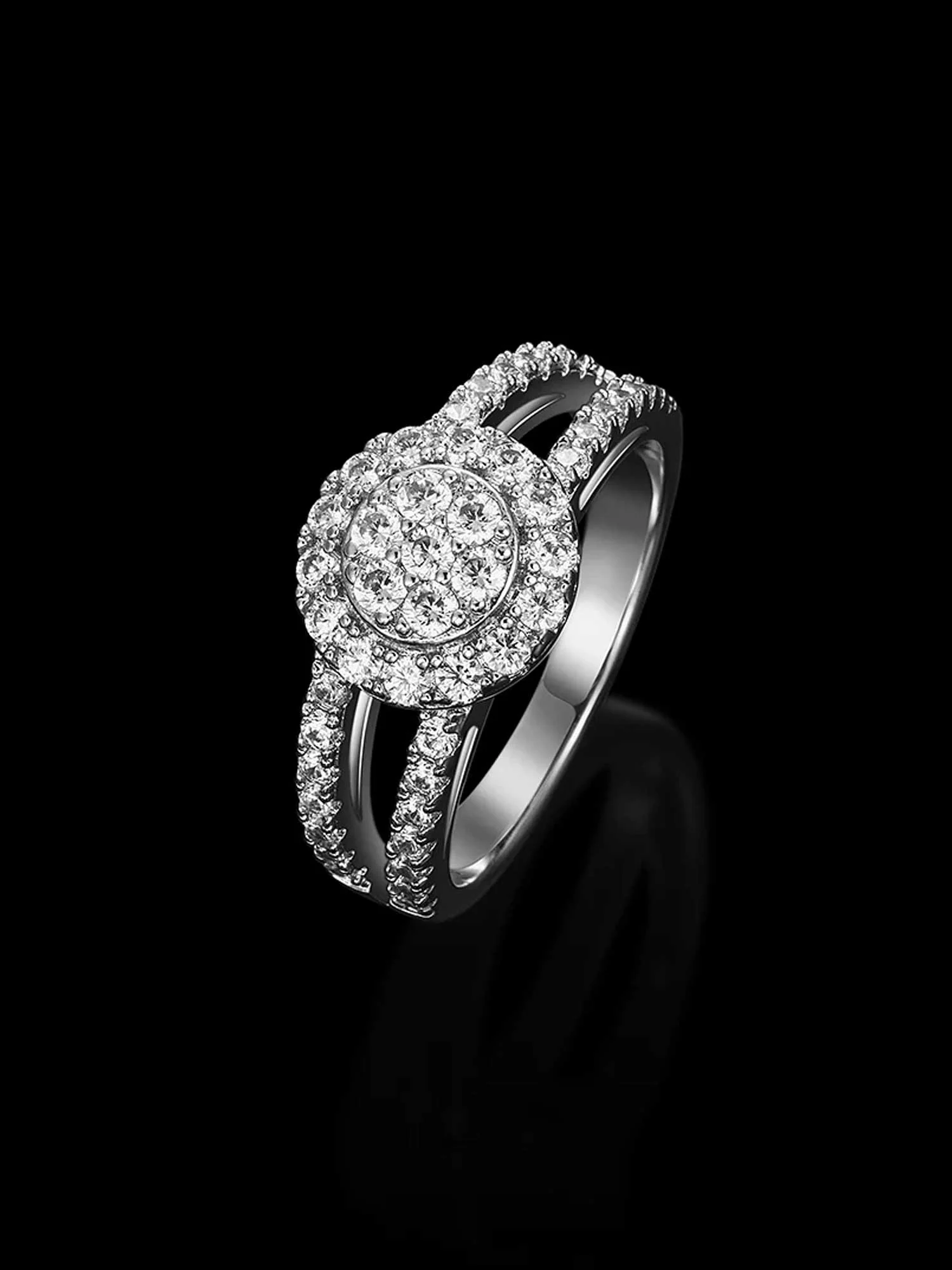 Lovebright Moissanite Engagement Ring - Image 2