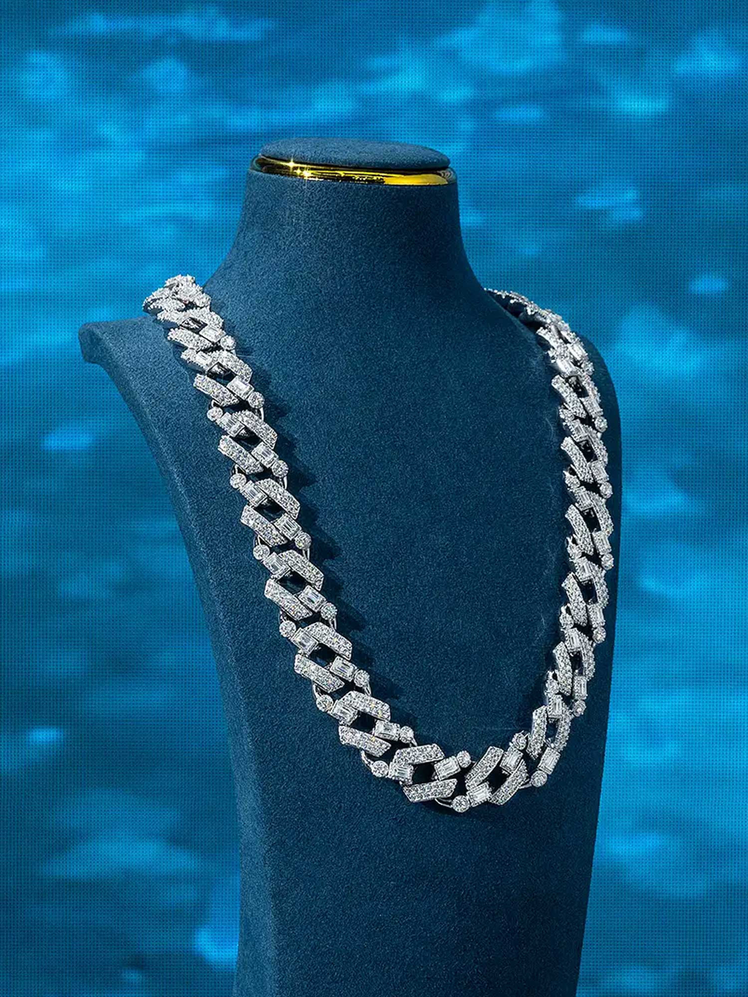 Made To Order 19mm S925 Mixed Moissanite Prong Cuban Chain - Image 4