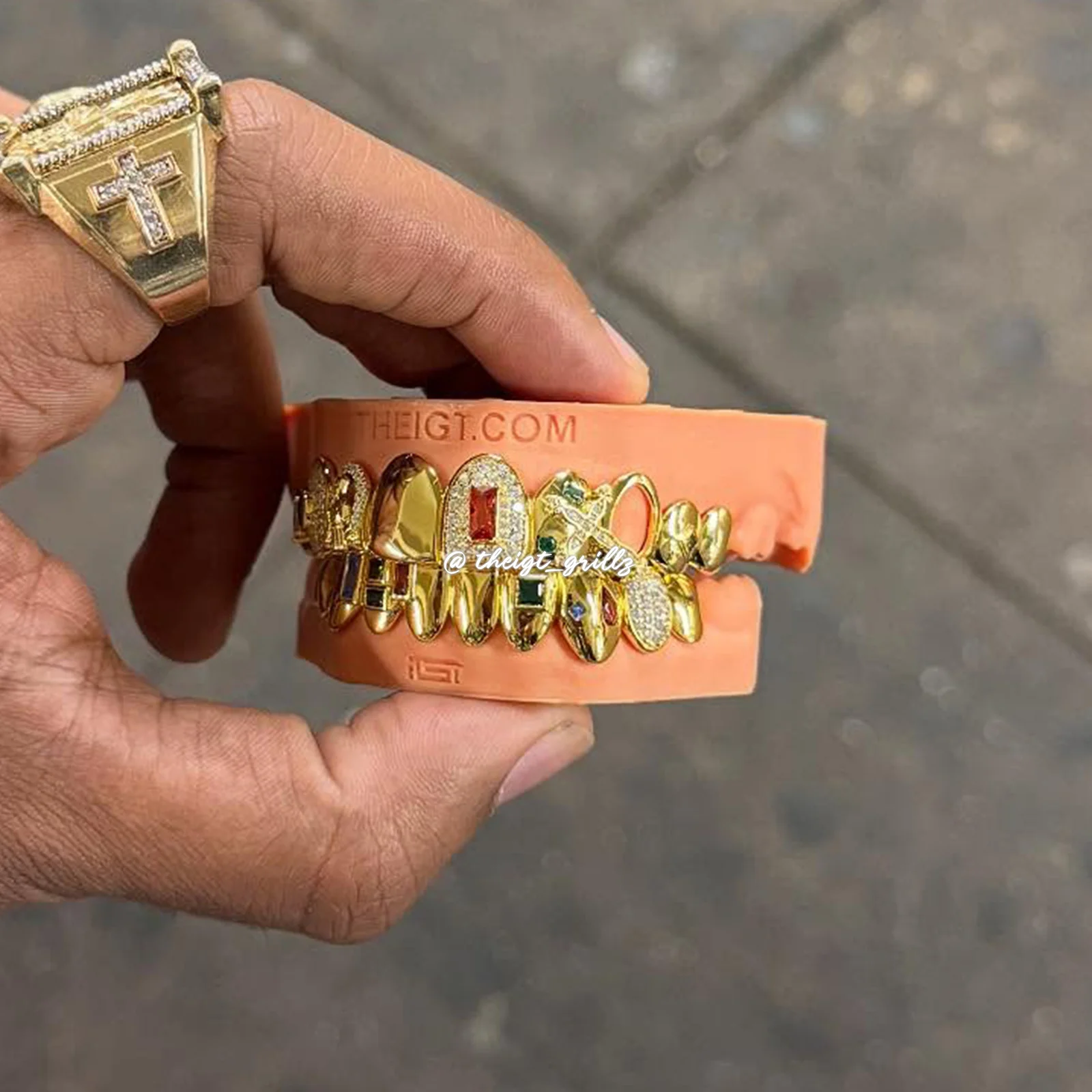 Madonna's Embrace Grillz - Image 12