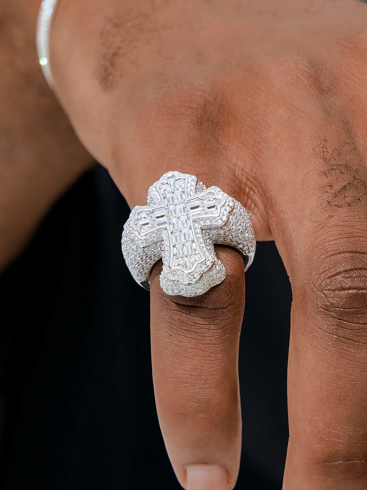 S925 Moissanite Baguette Cross Ring - Image 6