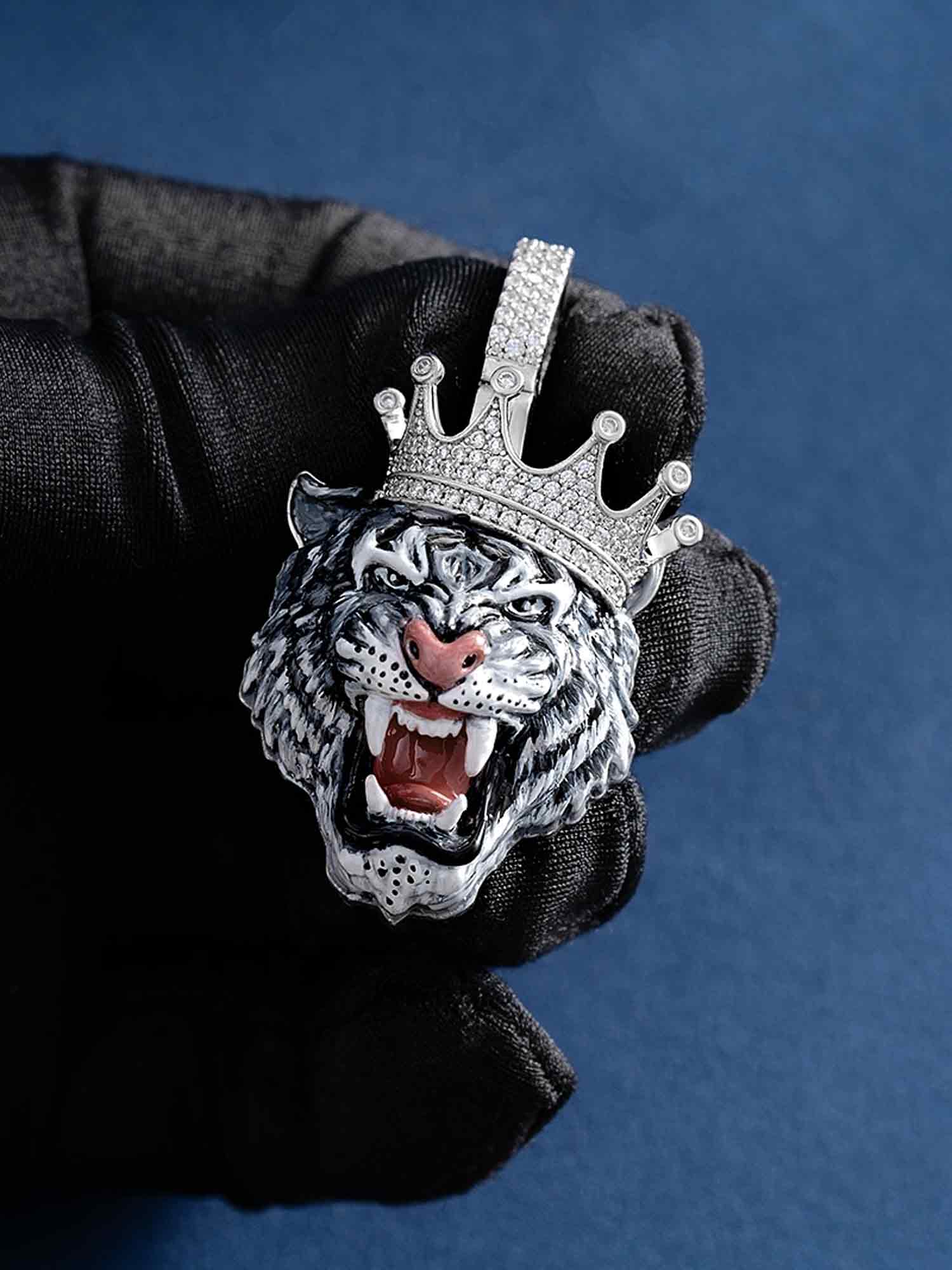 Moissanite Enamel Crown Tiger Pendant - Image 4