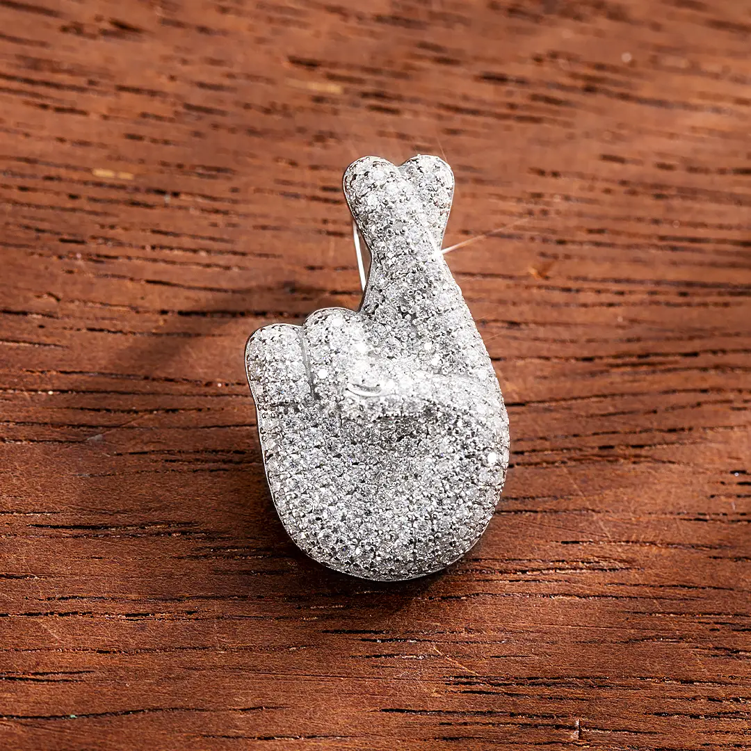 Moissanite Finger Cross Emoji Pendant - Image 5