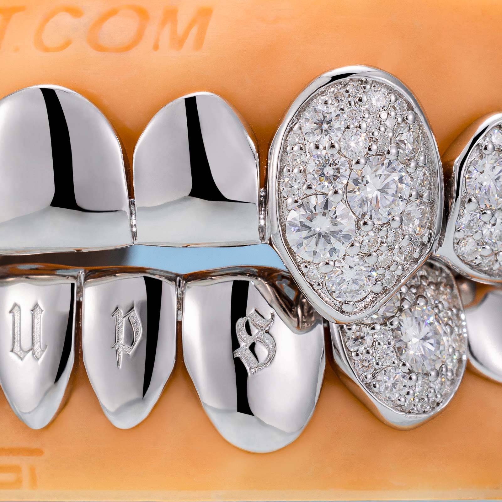 Mosaic Set Diamond On Fang Grillz - Image 4
