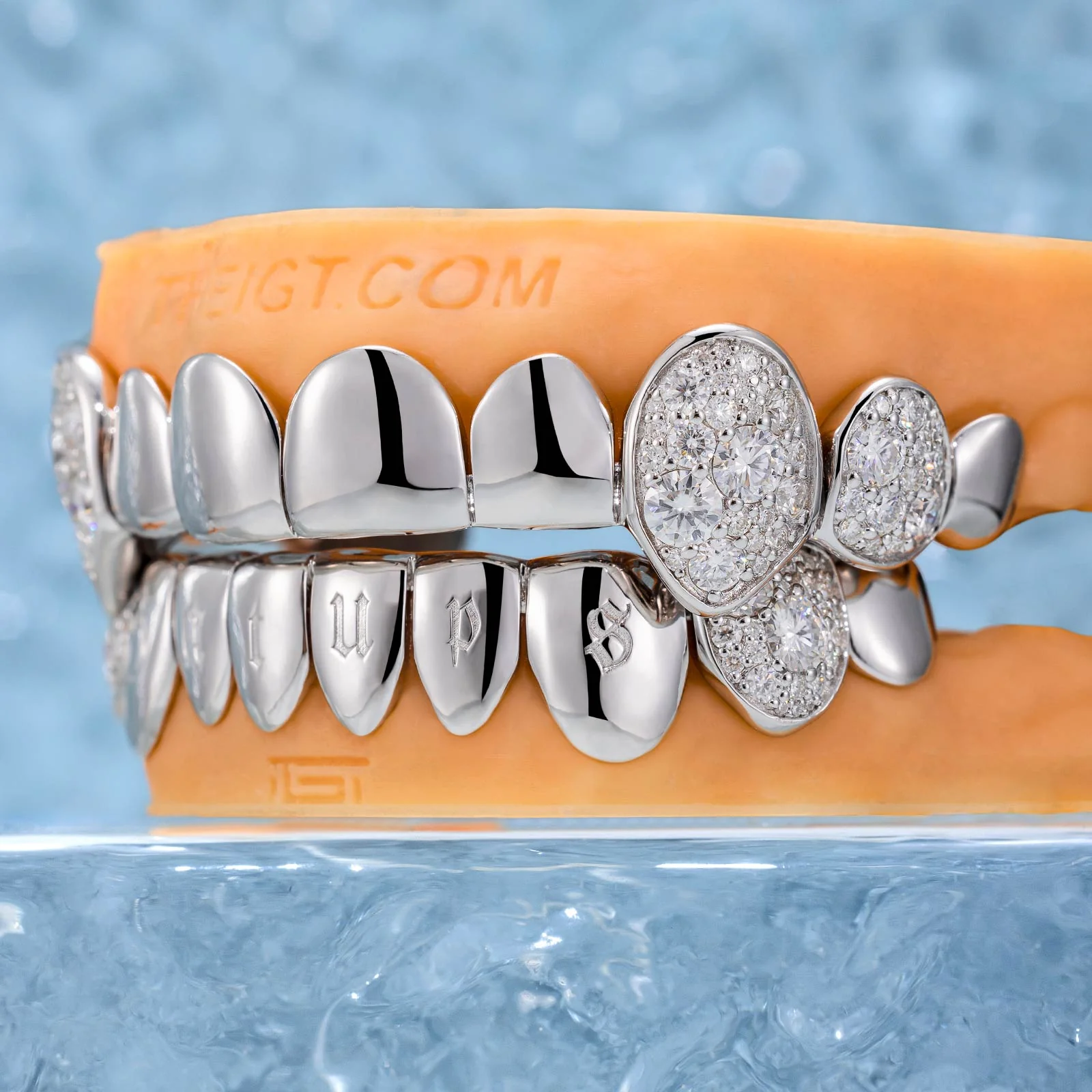 Mosaic Set Diamond On Fang Grillz - Image 7