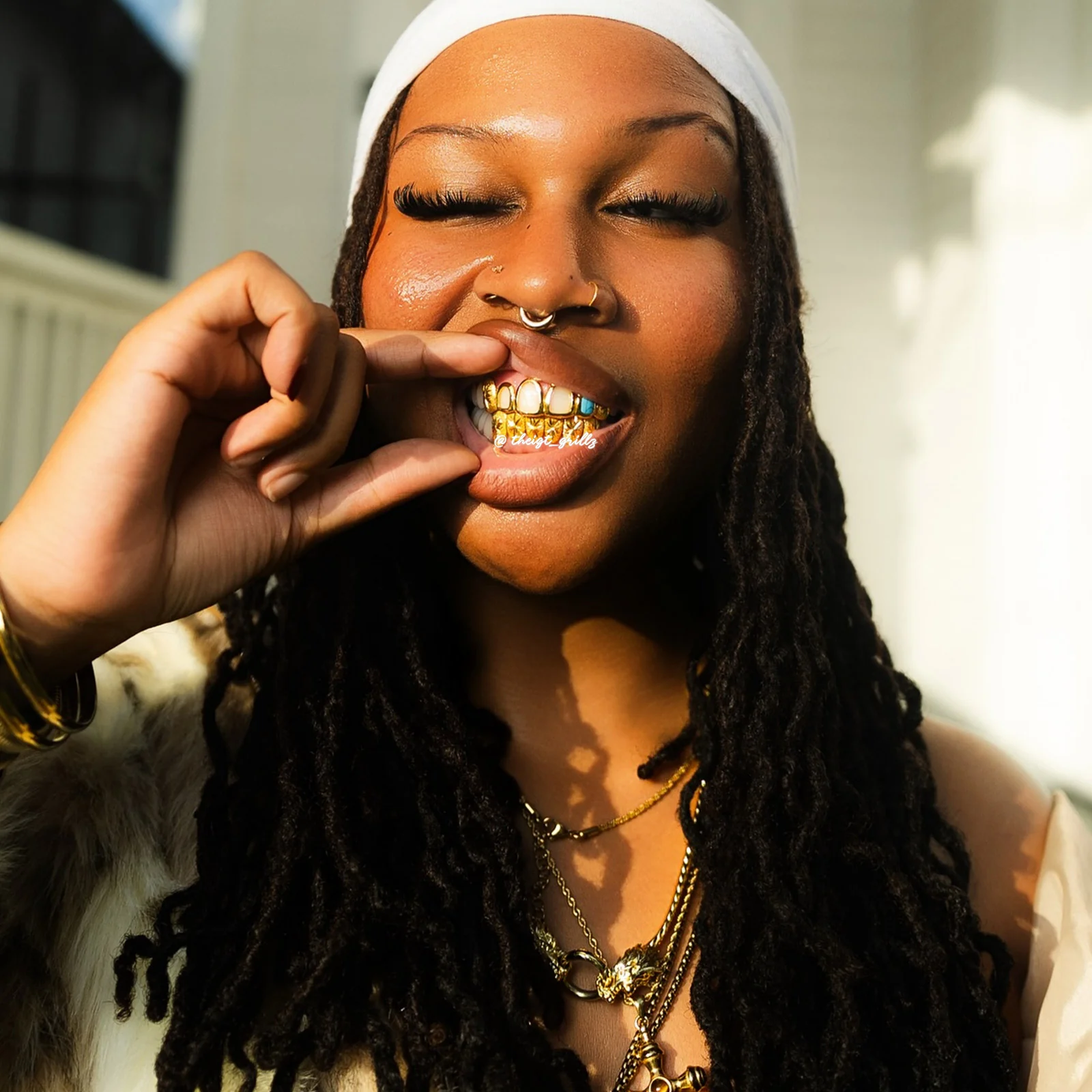 Open Face W Bottom Sunburst Grillz - Image 5