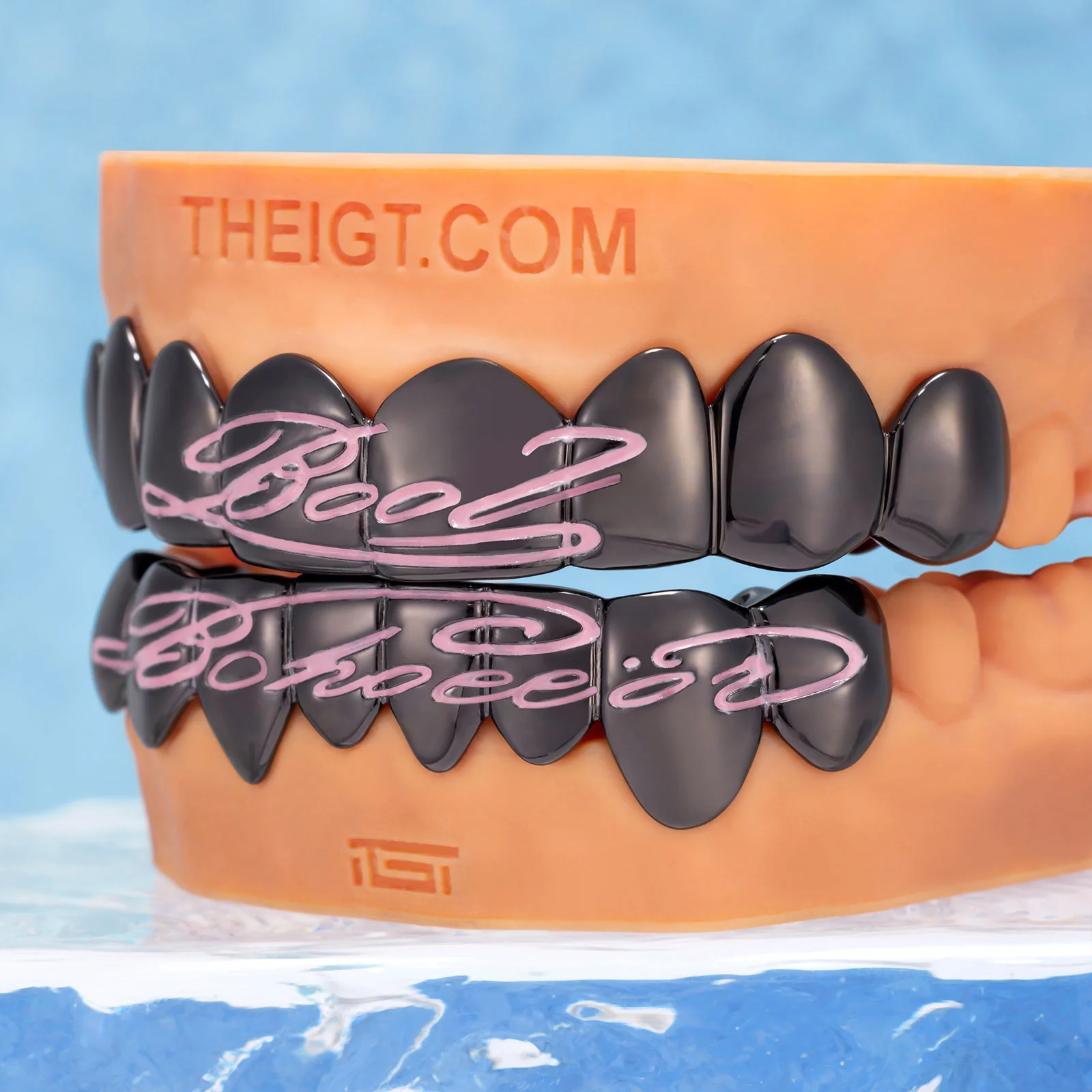 Pink Script Black Gold Grillz - Image 4
