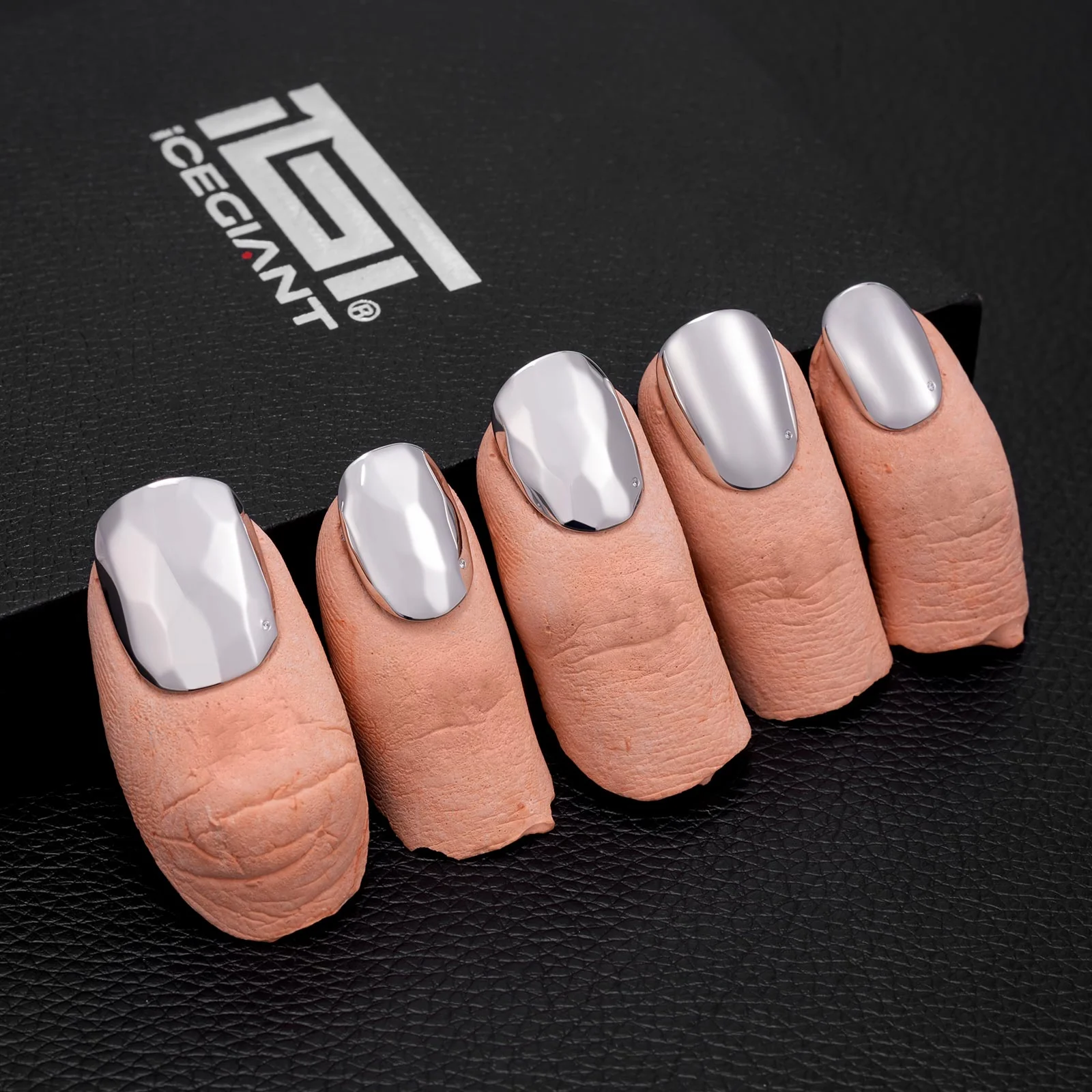 Platinum Mirror Nails - Image 4