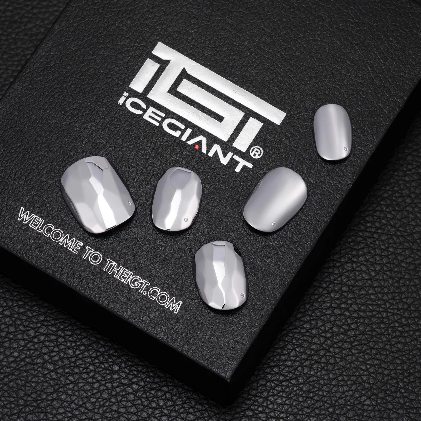 Platinum Mirror Nails - Image 6