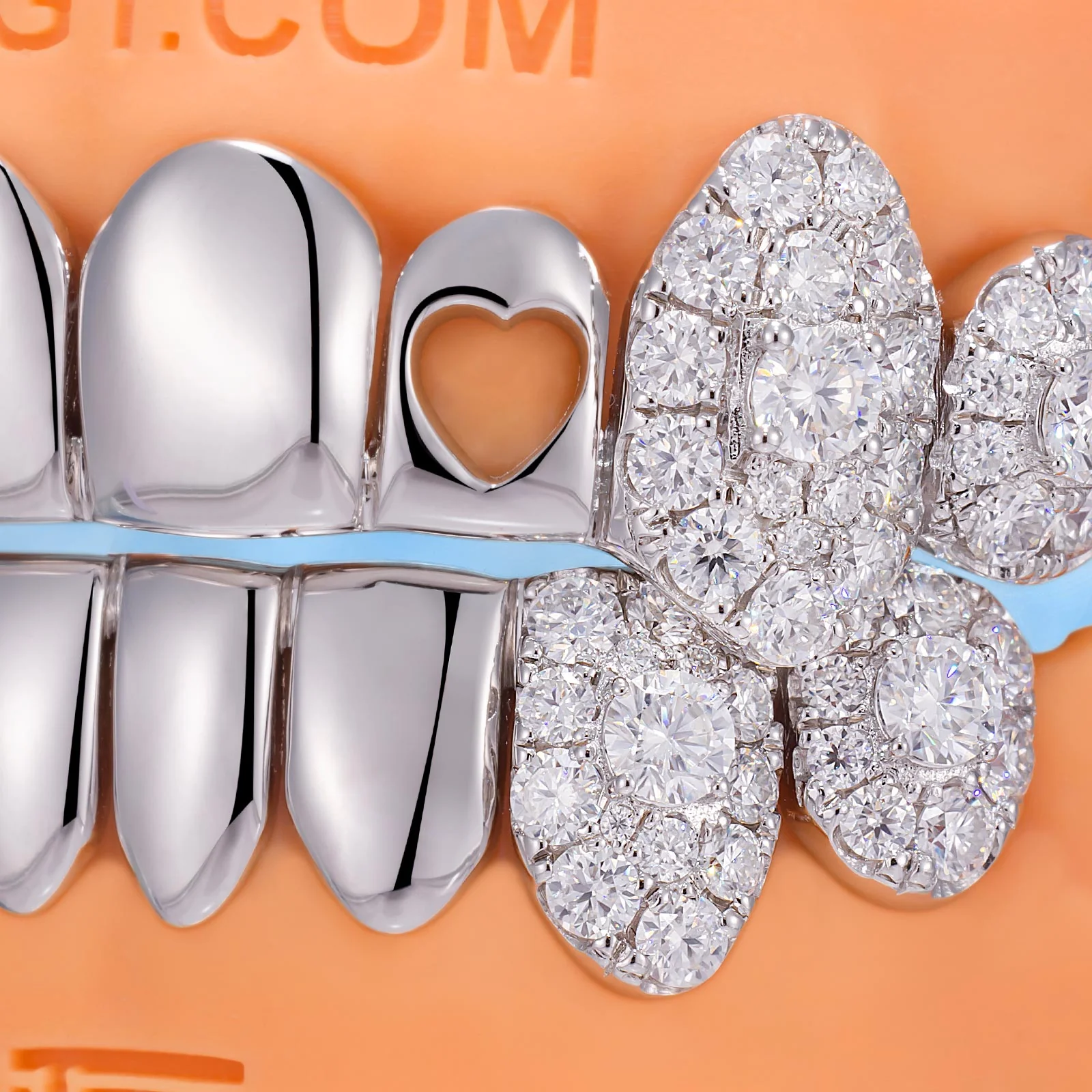 Polish Gold With lced Fangs Grillz - Image 7