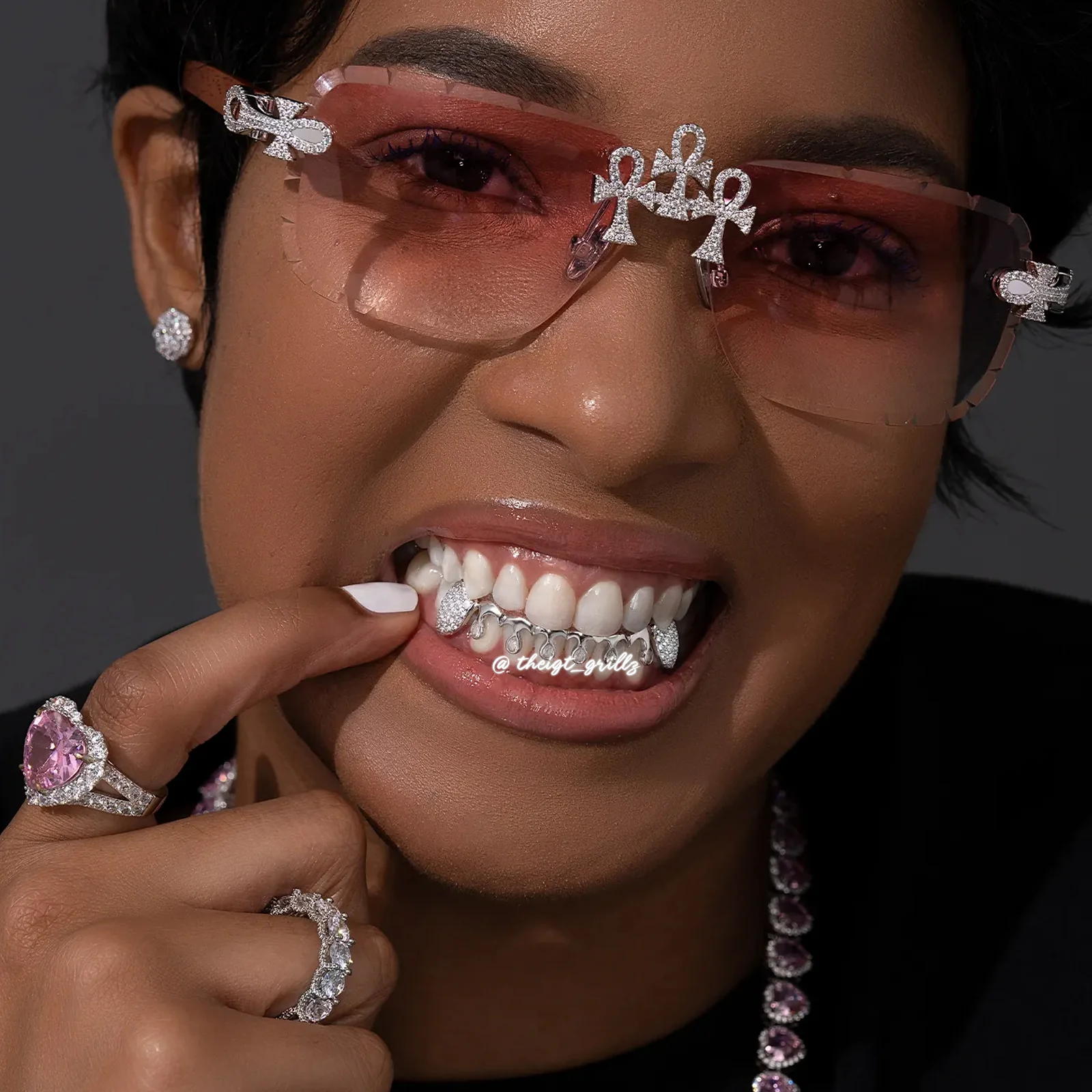 Round & Pear Cut Drip Grillz - Image 6