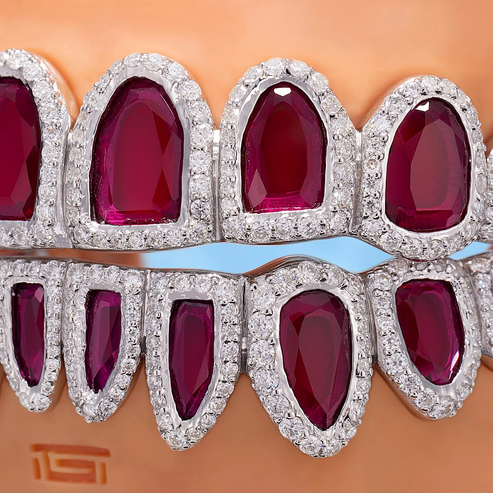 Ruby Rock Distorted Texture Grillz - Image 2
