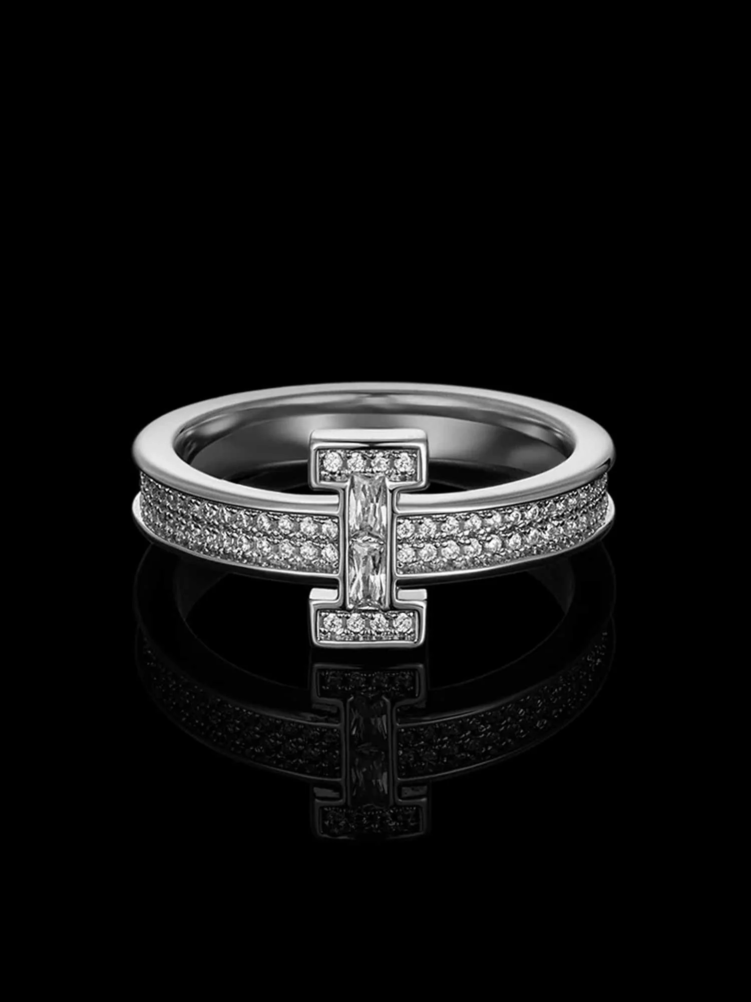 S925 Moissanite Letter I Ring
