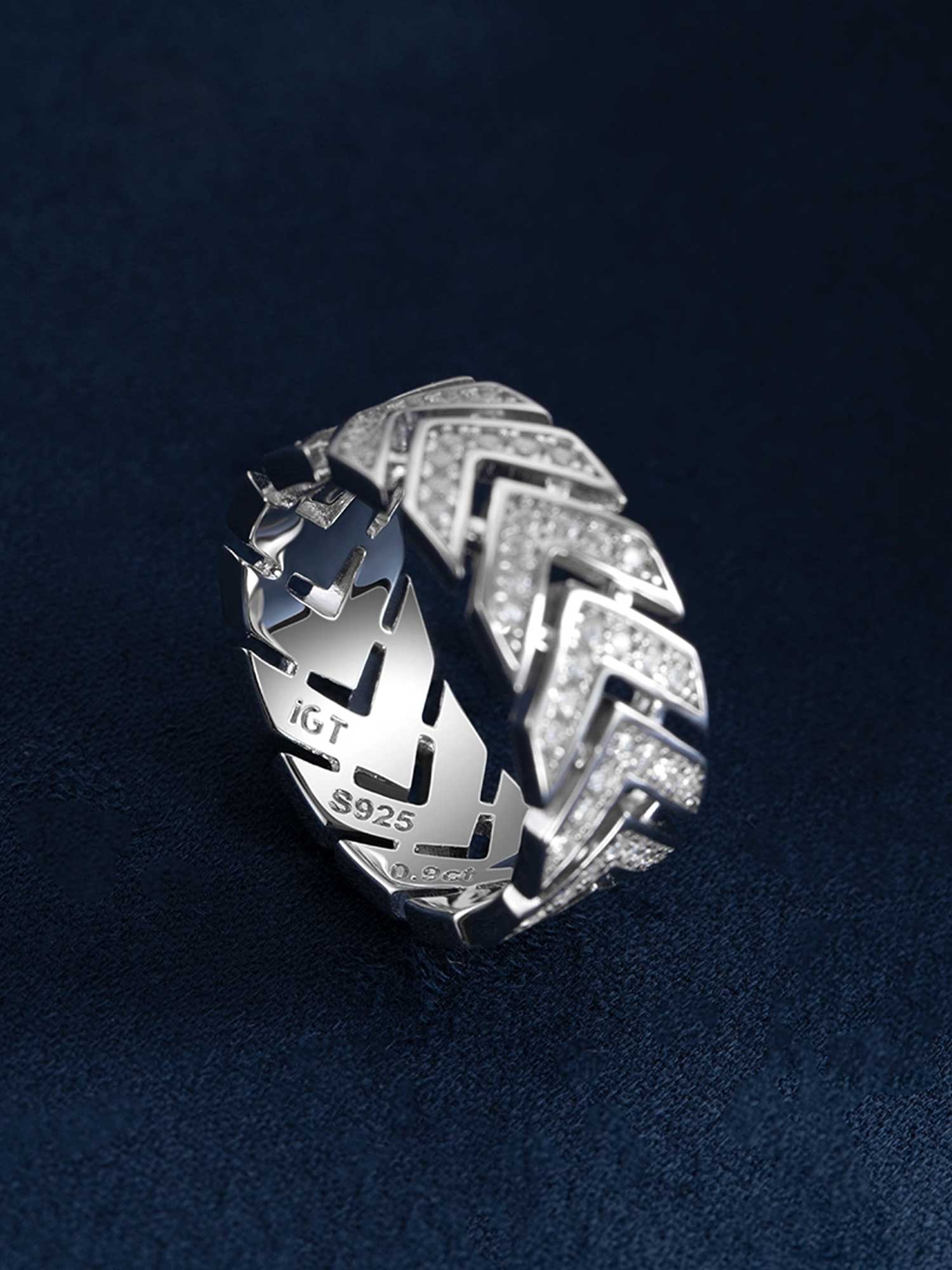 S925 Moissanite Loop Arrow Ring - Image 5