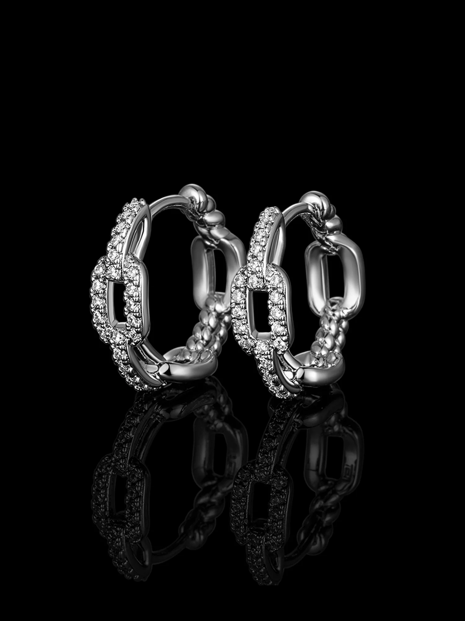 S925 Moissanite Mariner Link Earrings - Image 5