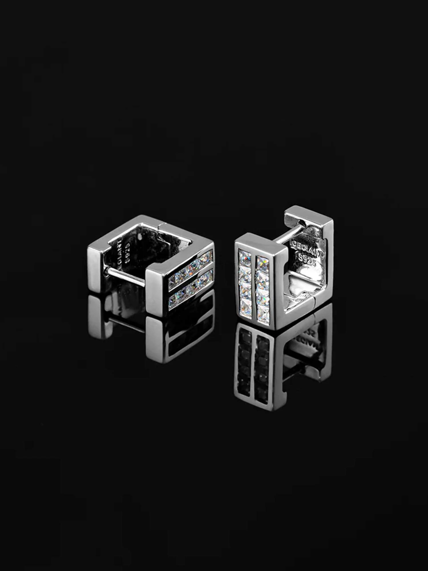 S925 Rectangular Princess Cut Earrings - Image 3