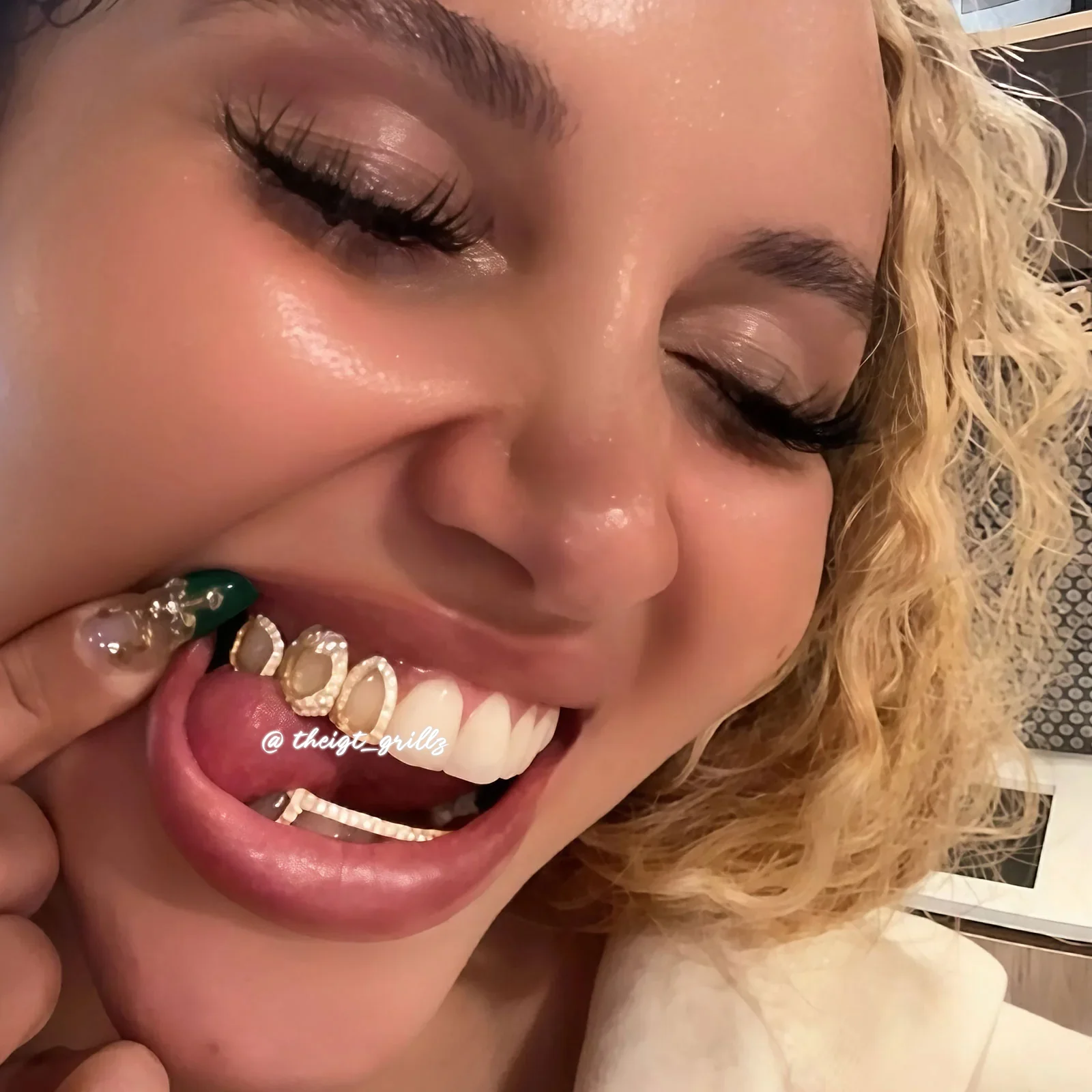 Top 3 Open Face With Bottom Fang Diamond Grillz - Image 6