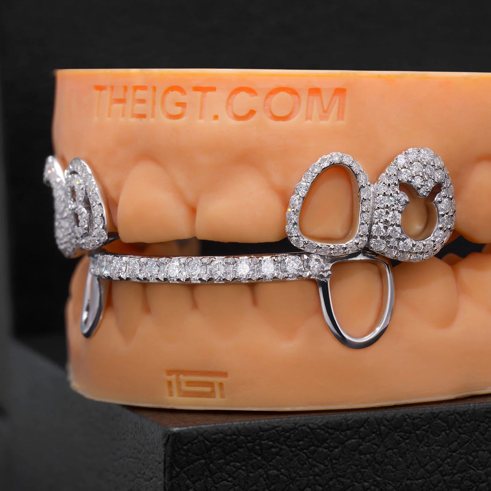 Top 4 Open Face With Bottom Bar Grillz - Image 12