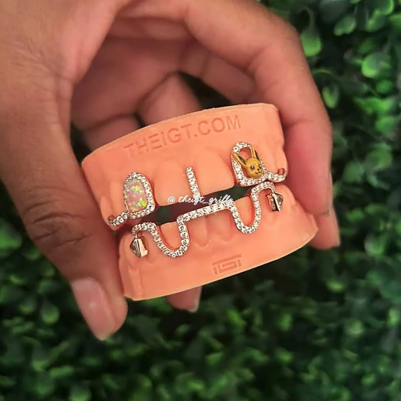 Top Opal W Bunny Tail Bar Grillz - Image 7