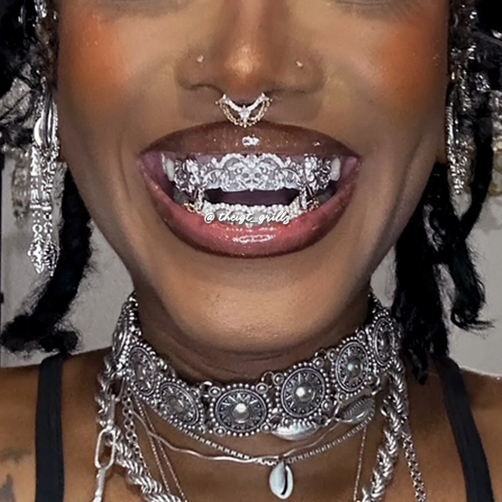 Two-Tone Moving Marquise Diamond Grillz - Image 11